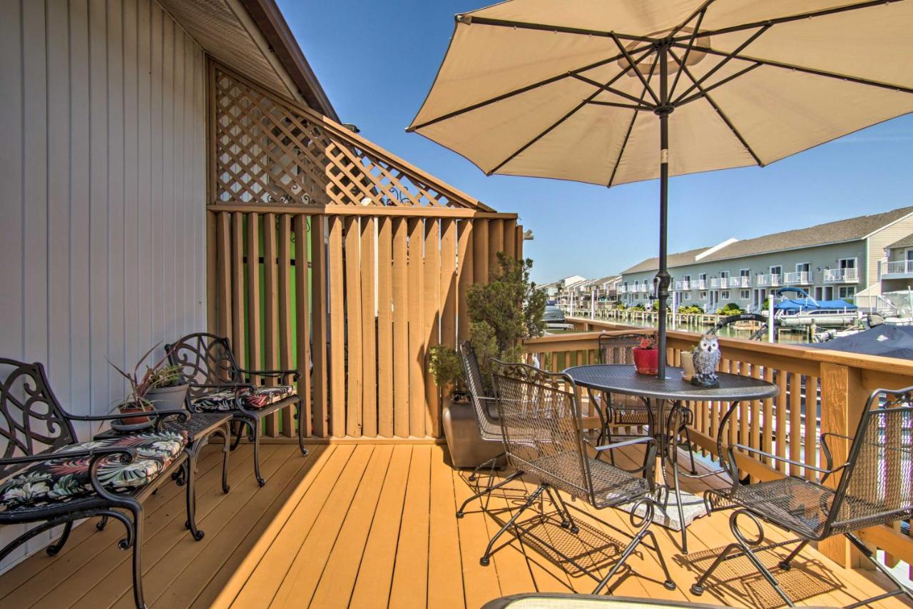 Airy Ocean City Condo On Canal Front With Deck! Exterior photo