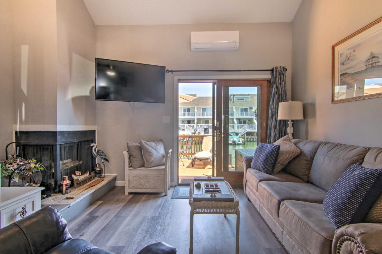 Airy Ocean City Condo On Canal Front With Deck! Exterior photo